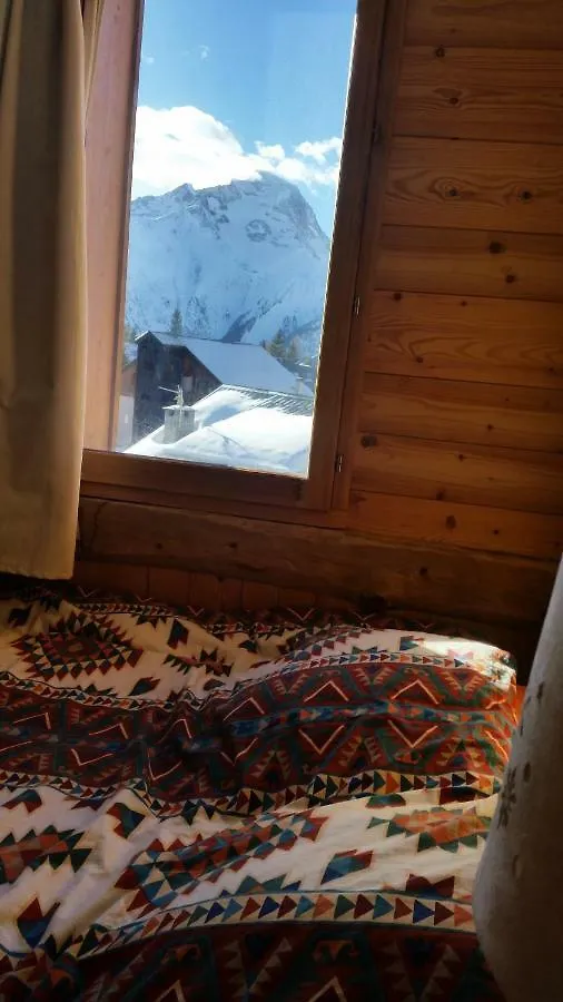 Joli petit appartement cosi 5 personnes maxi plein centre station les deux alpes France